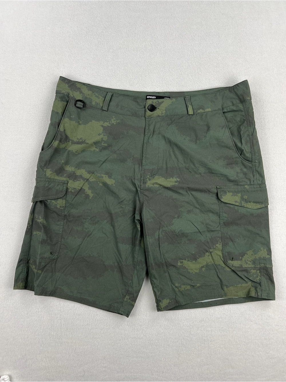 Oakley B1B Surf Cargo Shorts Mens 38 Green Brush Camo Hydrolix Board Hybrid 9”